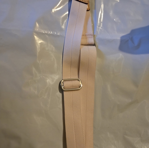 MZ Wallace Small Sutton Deluxe (Rose) - Picture 12 of 15